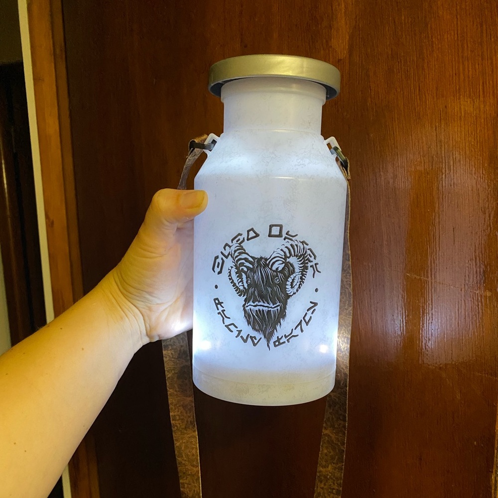 Galaxy’s edge souvenir bantha cup Star Wars